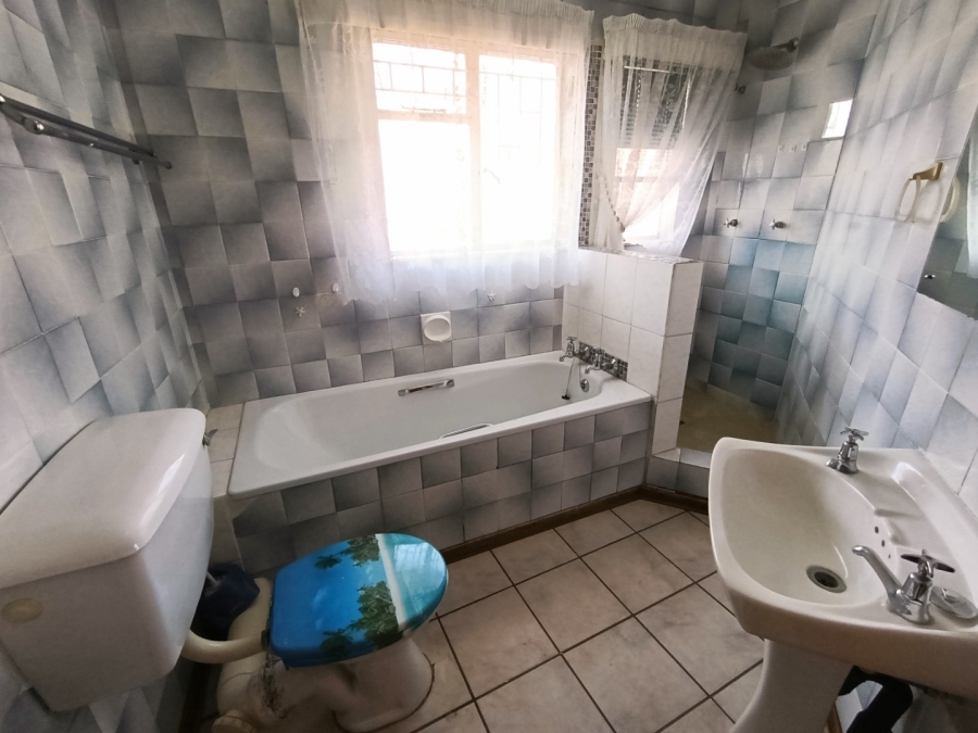 2 Bedroom Property for Sale in Pellissier Free State